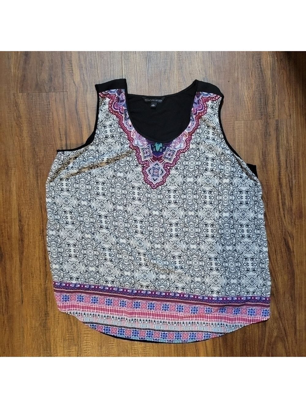𝅺SIGNATURE Studio sleeveless top size XL